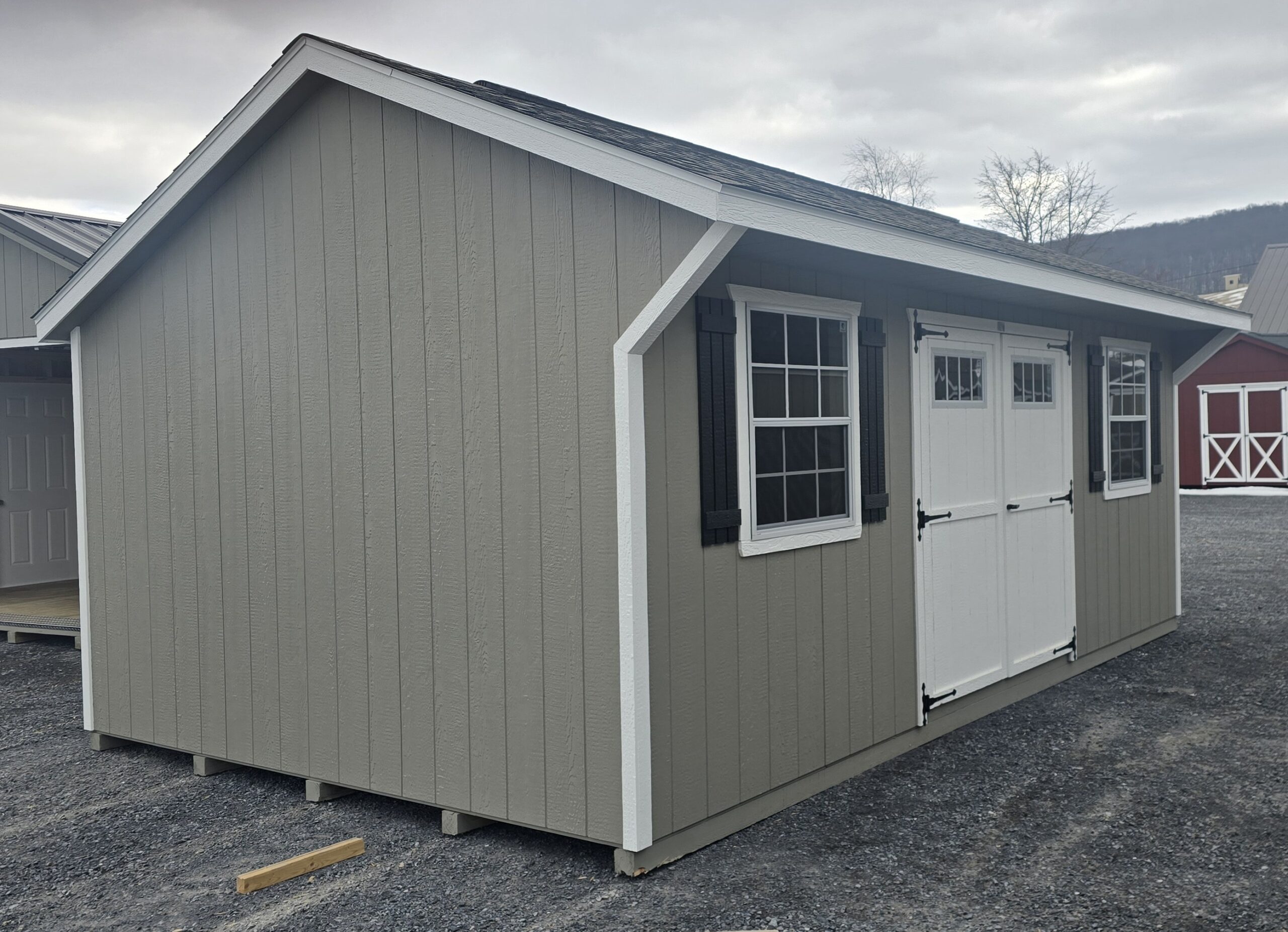 Quaker Shed   #Q26-556